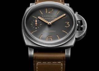 Panerai Luminor 8 Giorni PAM01733 with Brunito case and
eight-day power reserve