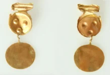 A Set of Gold Jewelry Linked to the Famous British Museum Treasure Discovered on the Island in the 19th Century Found in Aegina