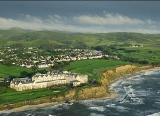 AI Gets Top Billing but Humanity Steals the Show at Jewelers Mutual Retreat