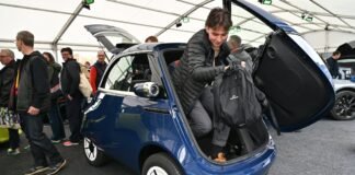 Swiss bubble-car maker cries foul over incentives limited to large EVs