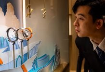 War Intensifies Uncertainty for Luxury Watchmakers