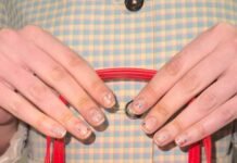 Short Nails Are Effortlessly Chic—20 Spring-Ready Looks to Send Your Manicurist