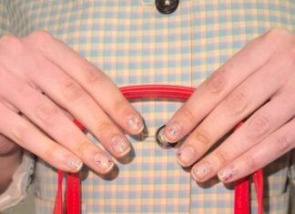 Short Nails Are Effortlessly Chic—20 Spring-Ready Looks to Send Your Manicurist