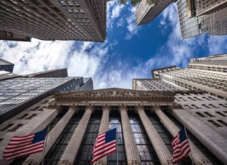 Wall Street Watches U.S.-Iran Ceasefire Talks, China GDP as Bank Earnings Roll In