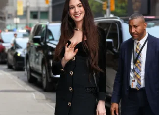 This Bag Has Anne Hathaway’s Stamp Of Approval, And It’s Currently On Sale For $62