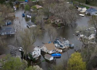 Flash Flood warning issued for the Kansas City area after tornado watches were in place
