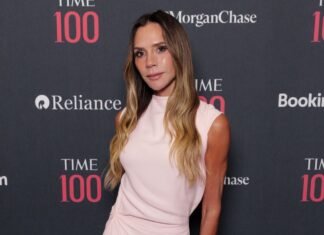 Not Black and White—Victoria Beckham’s Summer Colour Combination Is So Much More Chic