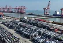 Senators Urge Trump to Ban Chinese Cars Ahead of Beijing Trip