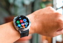 Samsung Galaxy Watches Finally Have A Feature That Apple Has Had For A While