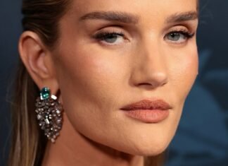 Greta Lee, Rosie Huntington-Whiteley, & More Sparkled At The Tiffany & Co Blue Book Event
