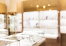 $100K Of Jewelry Stolen From Livingston Mall, Cops Chase Down 4 Juveniles: Police