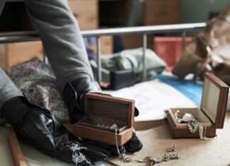 Perth Amboy Jewelry Store Robbed Wednesday