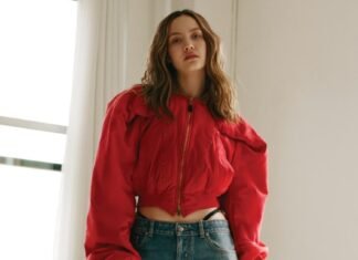 Iris Apatow Is A People Person