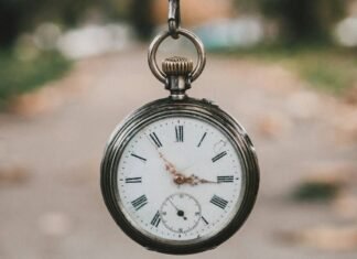 Pocket watches are making a comeback, but I wish they wouldn’t