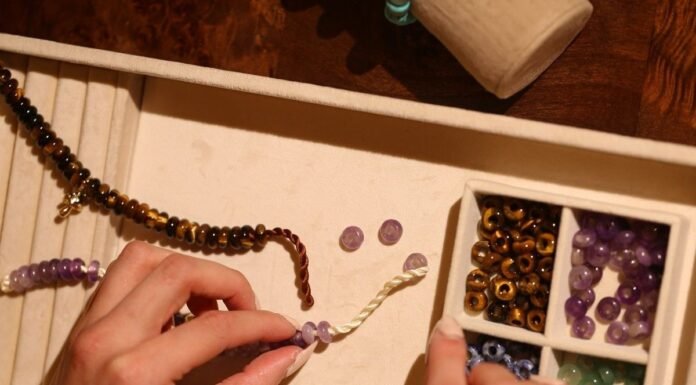 Vancouver jewelry brand debuts custom gemstone pop-up