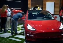 In California, Tesla Does What No Other American Car Maker Can Do