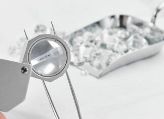 UK Ad Regulator Slaps Jewelers for Improper Lab-Grown Disclosure