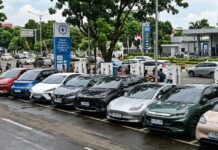 What to Do if Your Electric Car Breaks Down on the Road