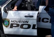 Houston man dies after medical emergency leads to crash