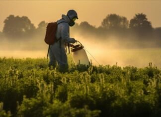 Iowa watches Senate action on pesticide immunity shield