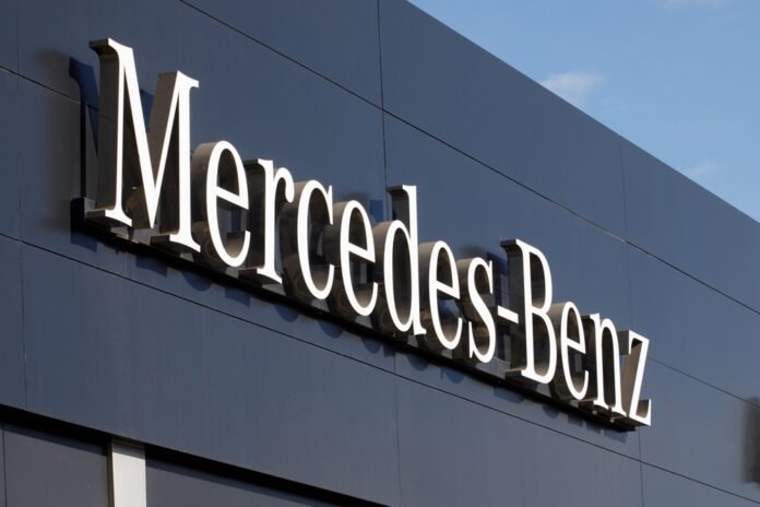 Mercedes-Benz risks a ban in the USA due to its ties with China