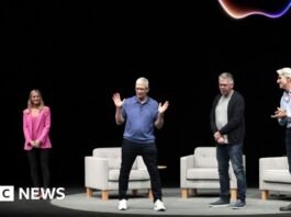 Apple to pay $250m to iPhone buyers over AI features lawsuit