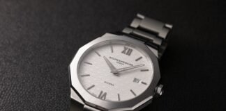 Baume & Mercier Riviera 73 revives the original 1973
spirit in three new models