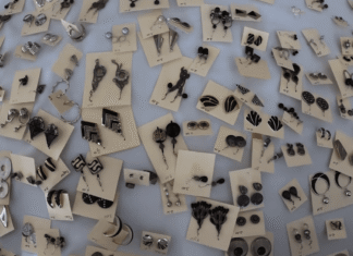 Shopping spree for Benedictine: Pre-owned jewelry and purses