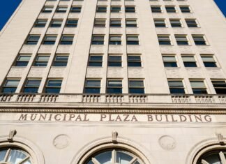 San Antonio should incentivize hiring real people over artificial intelligence. Here’s how.