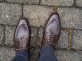 In-depth – Why pressure determines how much leather shoes stretch