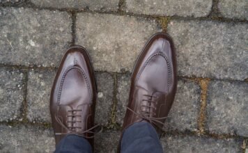 In-depth – Why pressure determines how much leather shoes stretch