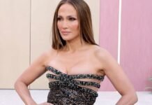 Jennifer Lopez’s $167K Cartier Jewelry Outshines Her Risqué Cutout Gown
