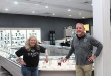 Jewelers on Main owners named Main Street Champions