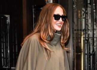 Not Ballet Flats or Sandals—Chic Women Over 50 Wear Summer’s Biggest Pant Trend With These Shoes