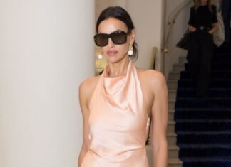 I’ve Found It: This Chic Sandal-Colour Trend Goes With Every Single Dress