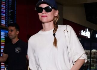 Better Than Sneakers—The Shoe Trend Women in Their 40s Are Wearing With Jeans at the Cannes Airport