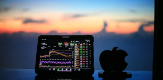 Tapestry Inc. stock (US8760301072): Luxury fashion group reports latest results and outlook