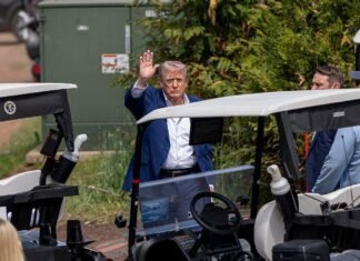 Trump shows up at LIV Golf event at his Virginia course after calling for players to rejoin PGA Tour