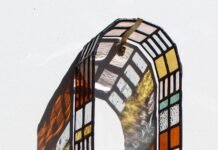 Bespoke Glass Studio’s Sculptures Challenge Traditional Conventions of Stained Glass