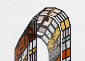Bespoke Glass Studio’s Sculptures Challenge Traditional Conventions of Stained Glass