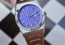 First Look – Louis Erard’s Integrated Sports Watch, the
2340, now in Mauve and Forest