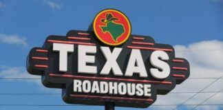 Americans brace for ‘smart watch ban’ as Texas Roadhouse rolls out strict restaurant safety policy