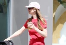 Forget Flip-Flops—NYC’s Chicest Millennials Are Wearing This Dated Sandal Trend With Trousers