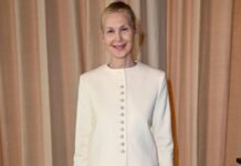 PSA: The Chicest Over 50s Are Ditching Black Shoes for This Graceful Neutral Right Now