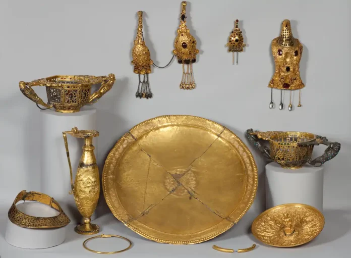 The Roman Empire Gave Gold Jewelry to Barbarian Chiefs for Centuries, and That Explains One of the Greatest Mysteries of European History