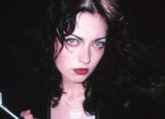Violet Grohl Gets Supernatural
