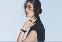 4 Jewelry Defining Trends in 2026: From Bold Florals To Stacking