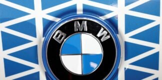 EU car sector shaken by BMW’s profit warning; Stellantis slips in Milan