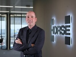 Horse Powertrain wins Sturmey Award automotive for innovation