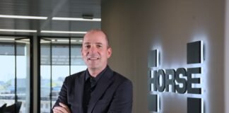 Horse Powertrain wins Sturmey Award automotive for innovation